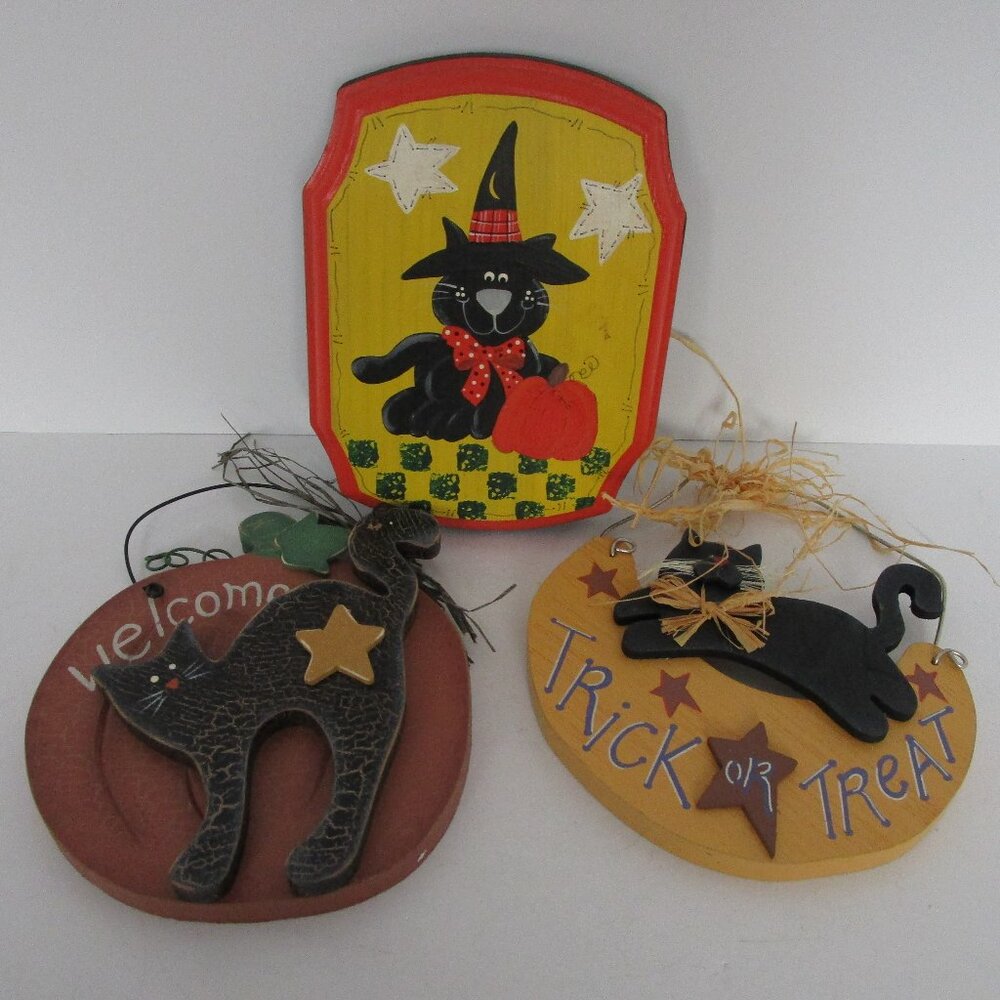 lot of small Halloween signs